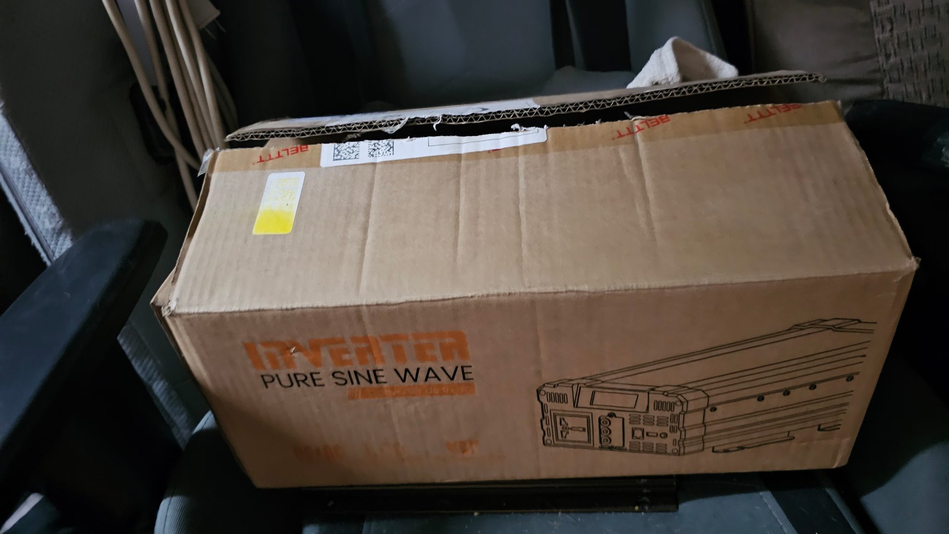 2000W Pure Sine Wave Power Inverter (12V to 120V) — photo 2