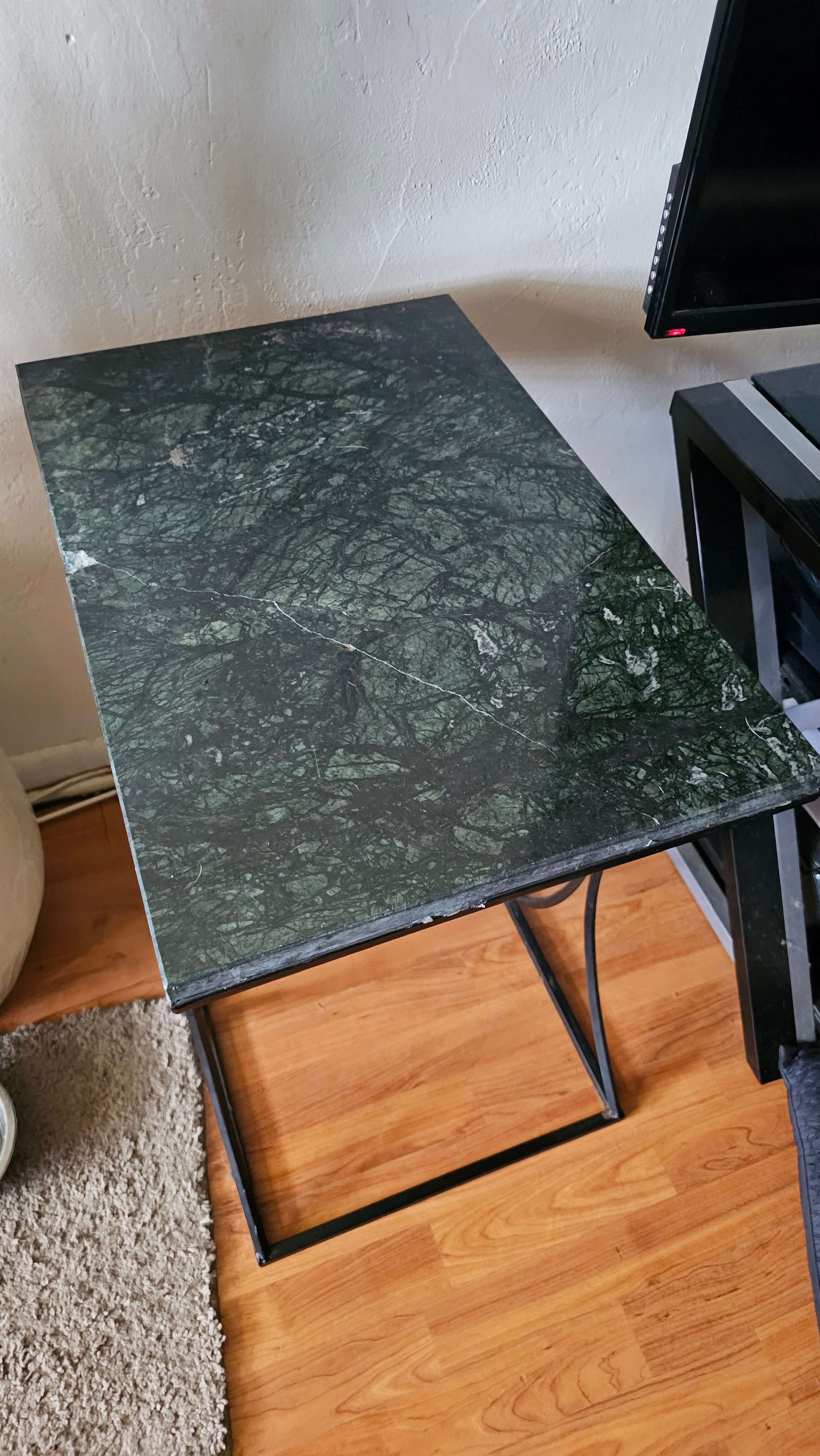 Marble End Table — photo 1