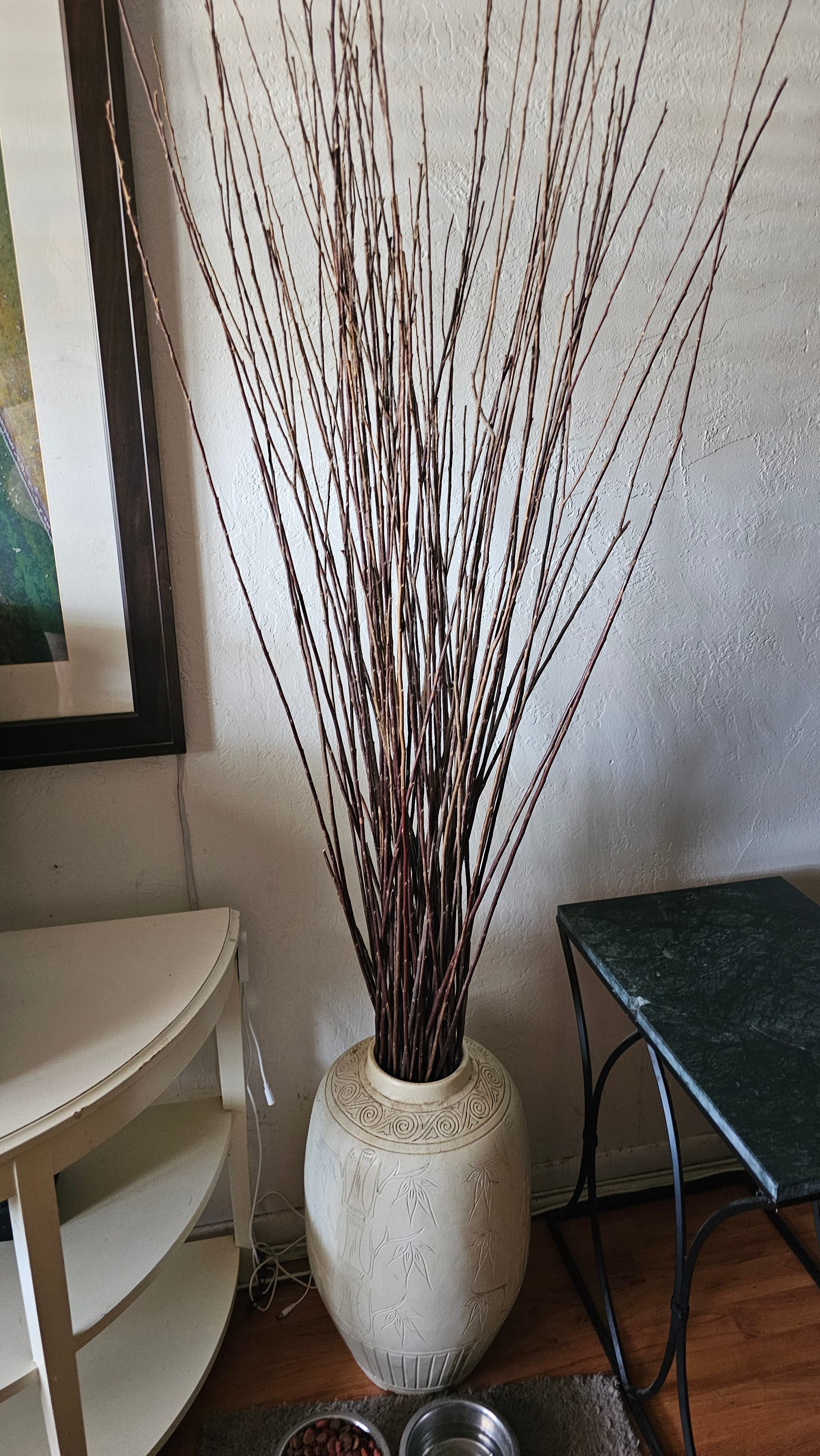 Corner Vase with Reeds — photo 1
